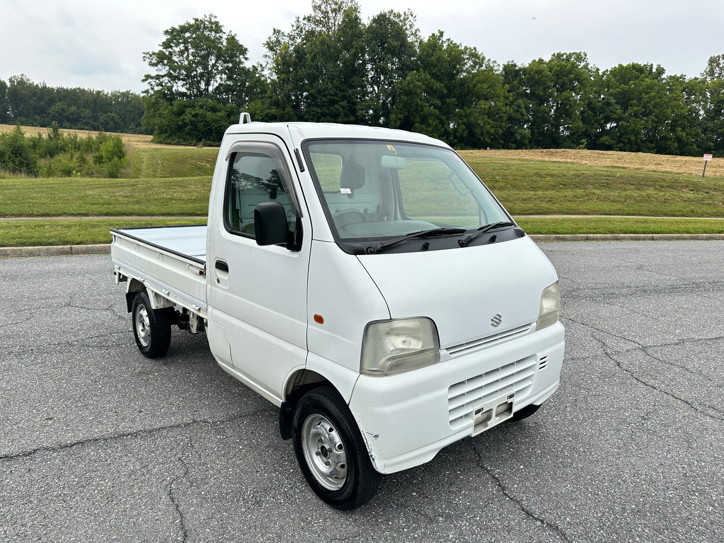 1999 SUZUKI CARRY -4WD -FUEL INJECTED -2 SPEED TRANSFER-CASE  -AIR CONDITIONING — LOT#598