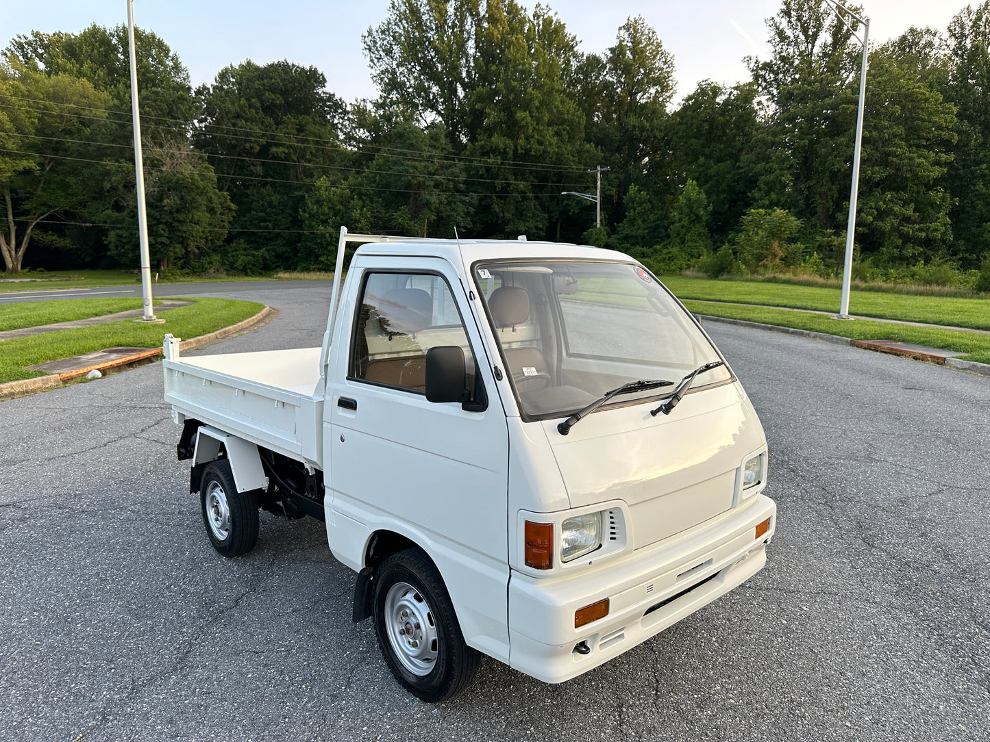1991 DAIHATSU HIJET CLIMBER DUMP 4WD - DIFF LOCK - 2 SPEED TRANSFER-CASE - LOT#827