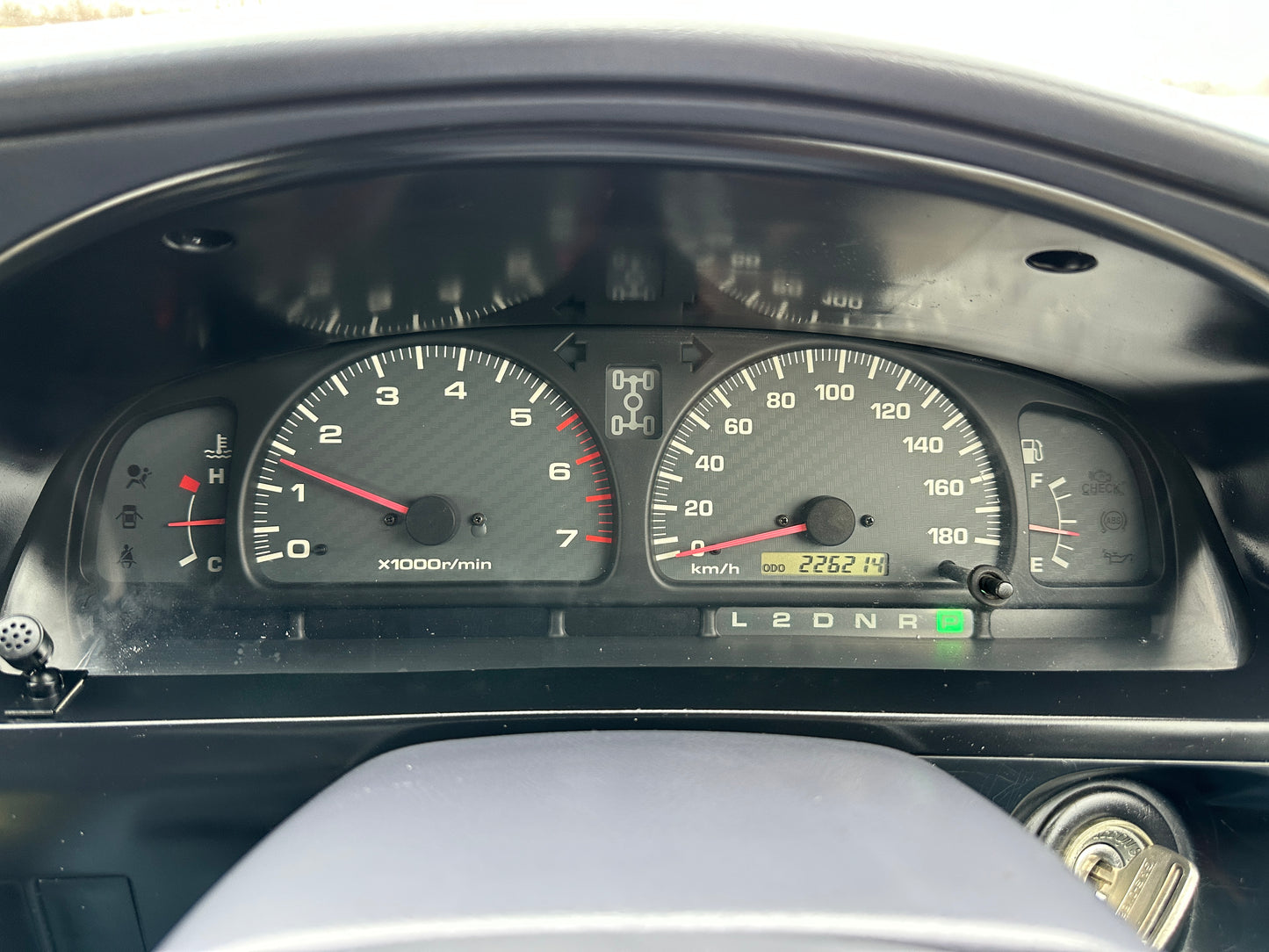 1999 TOYOTA HILUX SURF SSR-X RZN185