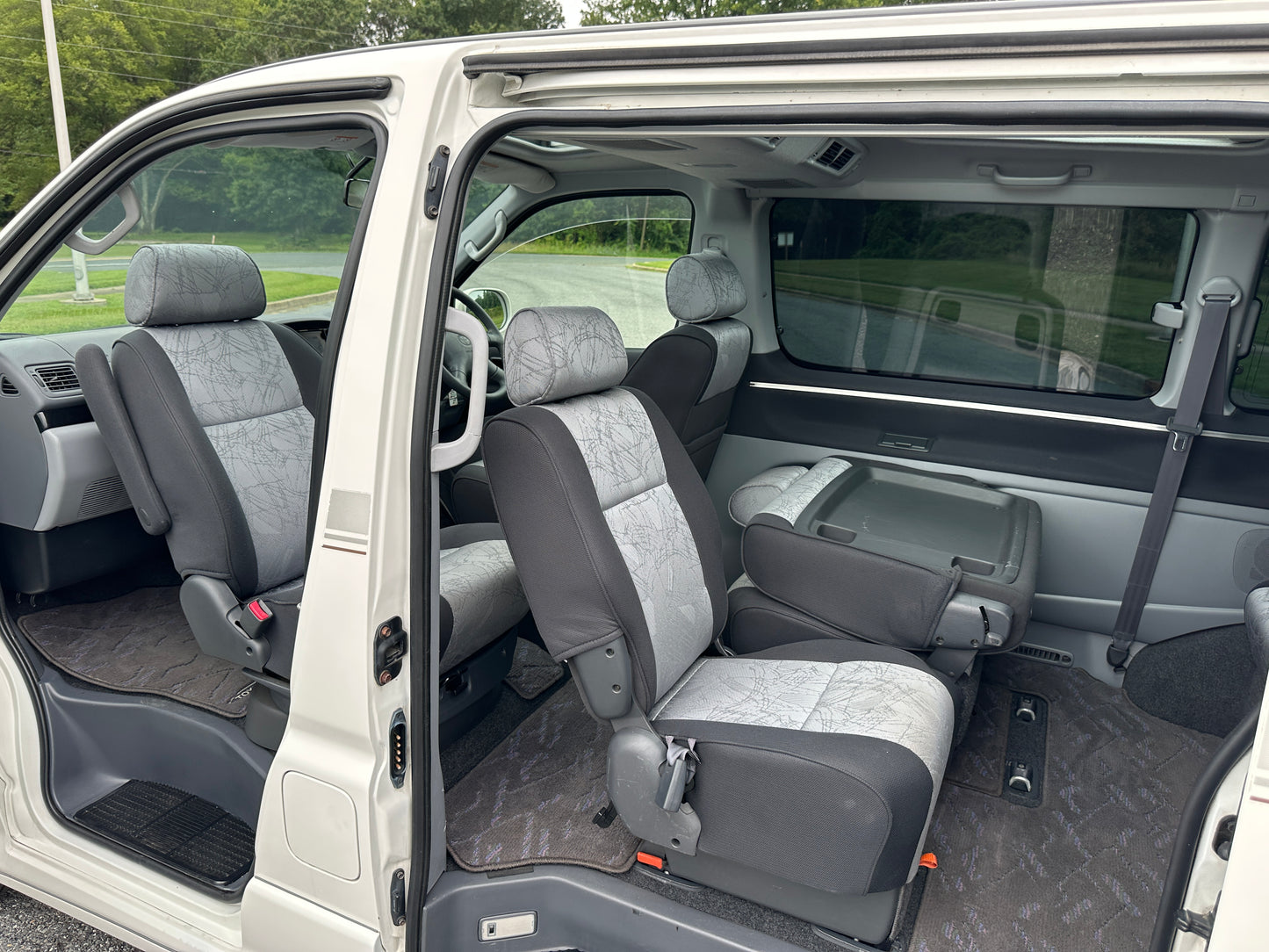 2000 TOYOTA TOURING HIACE - GASOLINE - 47,239 MILES — LOT#765