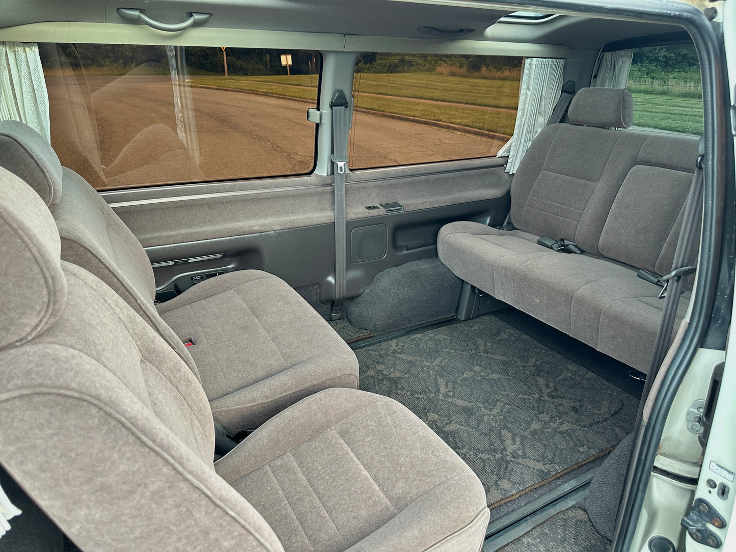 2000 TOYOTA HIACE SUPER CUSTOM LIVING SALOON EX 4WD — INTERCOOLER TURBO DIESEL