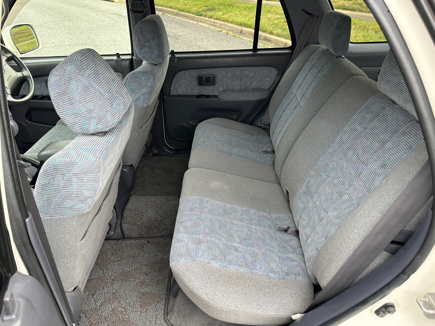 1999 TOYOTA HILUX SURF SSR-X 4WD - 5 SPEED MANUAL - 4 Cylinder Gasoline - 99k Miles — LOT#888