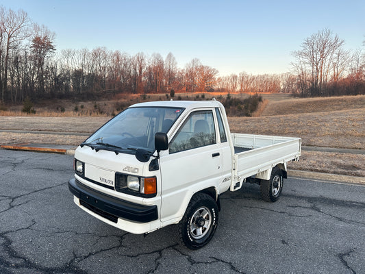 1996 TOYOTA LITEACE YM65 - 4WD - 10,931 Miles - LONG BED VERSION - AIR CONDITIONING — LOT#729