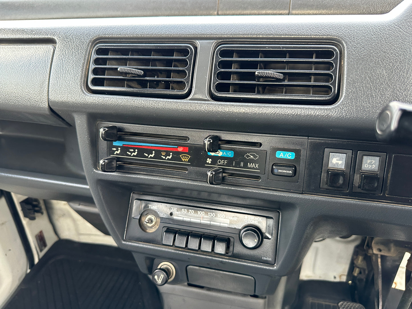 FULLY SERVICED UNICORN! 1992 HONDA ACTY ATTACK 4WD- AIR CONDITIONING - DIFF LOCK — LOT#551