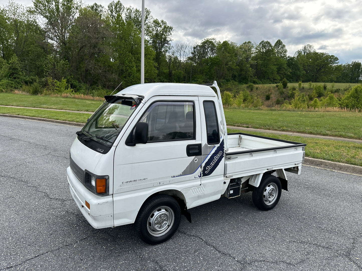 FULLY SERVICED - 1993 DAIHATSU HIJET JUMBO CUSTOM 4WD - AIR CONDITIONING — LOT#707
