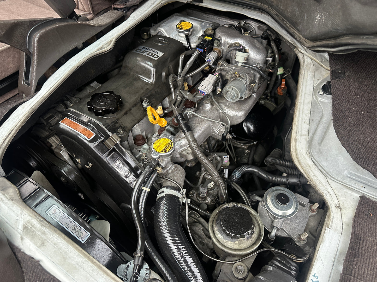 1999 TOYOTA HIACE SUPER CUSTOM LIVING SALOON EX 4WD — INTERCOOLER TURBO DIESEL — LOT#719