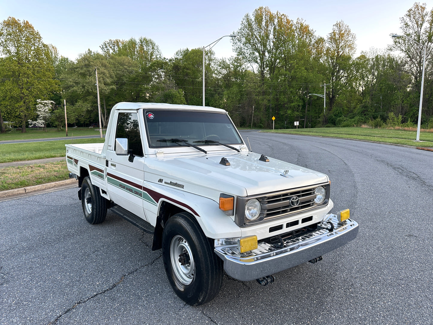 1999 TOYOTA LAND CRUISER FZJ75 PICKUP 4WD - GCC SPEC - LEFT HAND DRIVE - 5 SPEED MANUAL — LOT#854