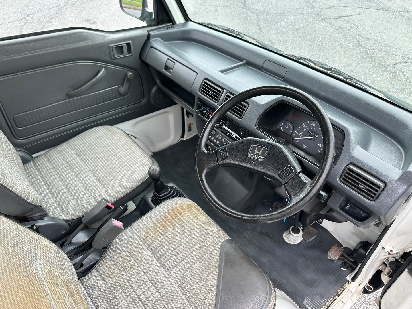 1997 HONDA ACTY SDX 4WD & 5-Speed — LOT#553