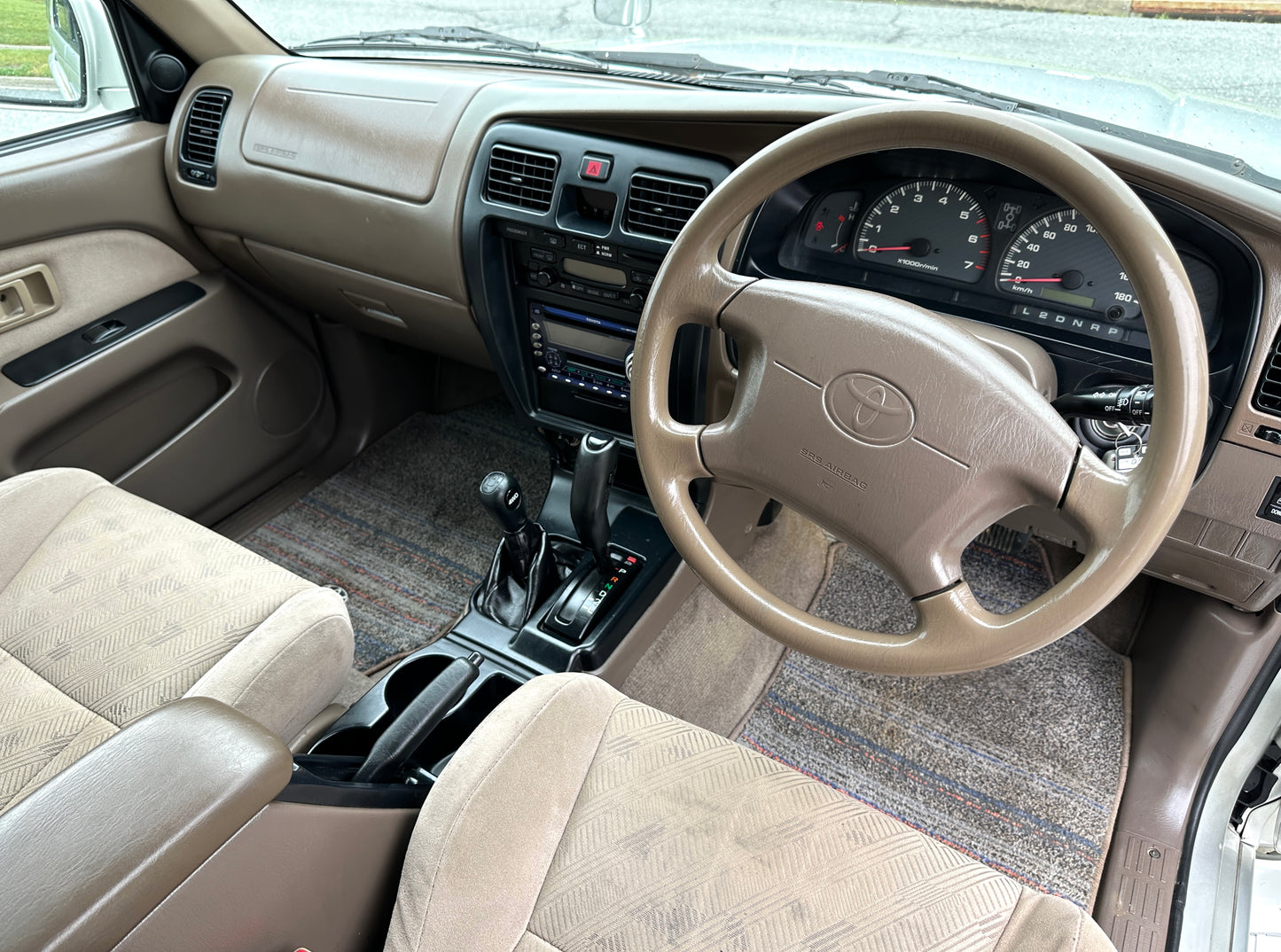 2001 TOYOTA HILUX SURF SSR-X 4WD - 4 Cylinder Gasoline — LOT#905