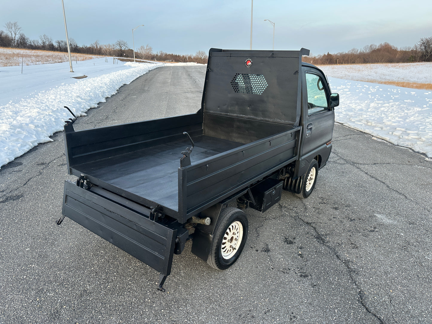 1997 MITSUBISHI MINICAB DUMP TRUCK 4WD - AUTOMATIC - A/C - FUEL INJECTION - POWER STEERING — LOT#734