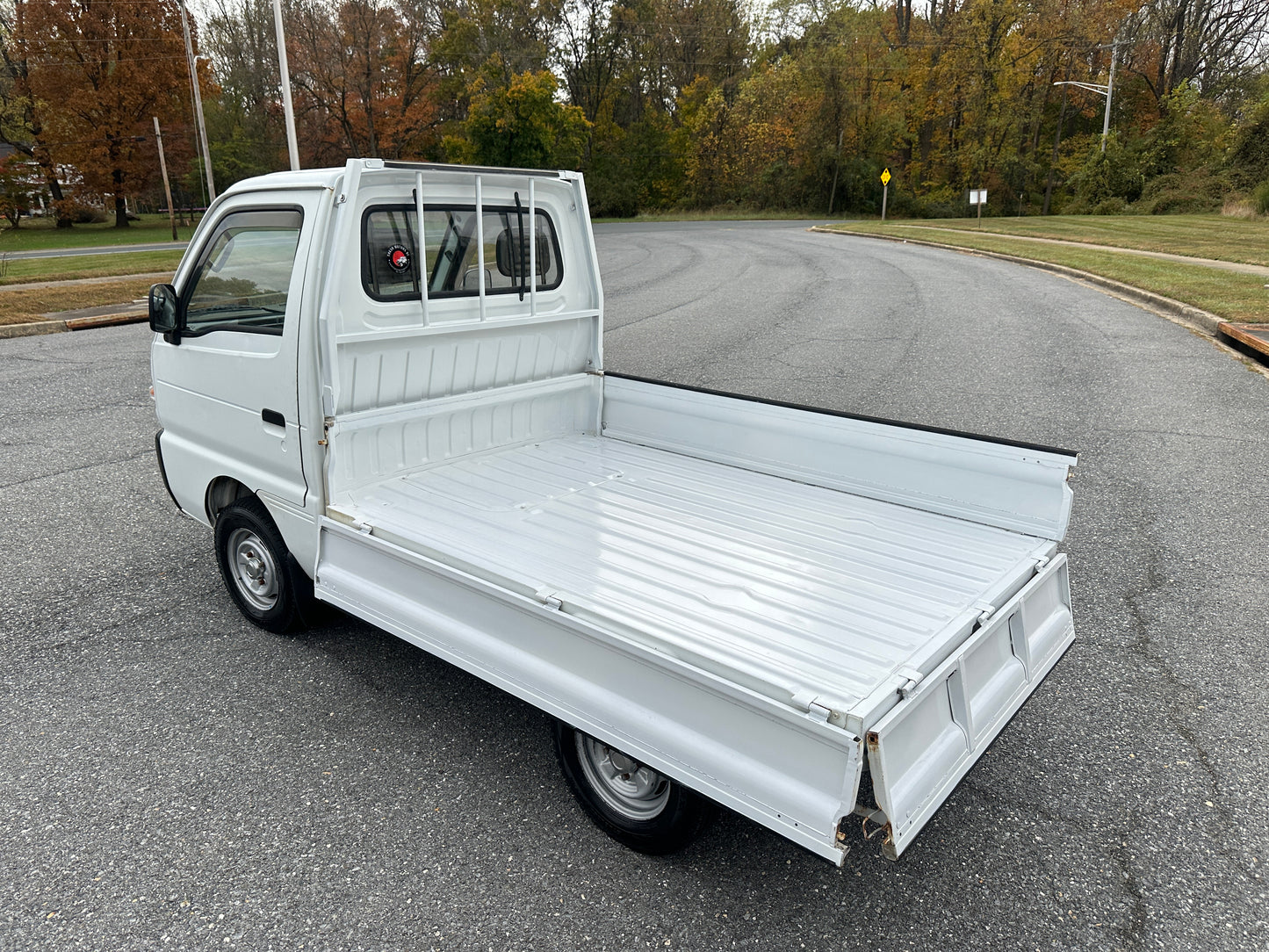 1993 SUZUKI CARRY - 4WD - AXLE LOCK — LOT#666