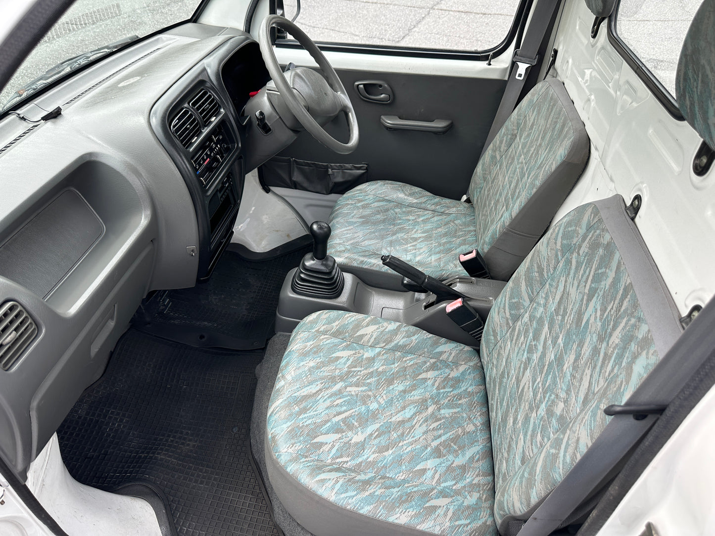 2000 SUZUKI CARRY 4WD - A/C - FUEL INJECTED