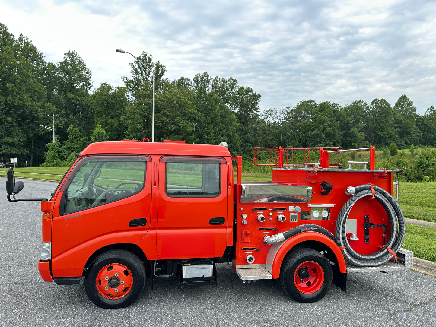 1999 TOYOTA DYNA JAPANESE FIRE TRUCK - DIESEL - 6,528 MILES — LOT#855