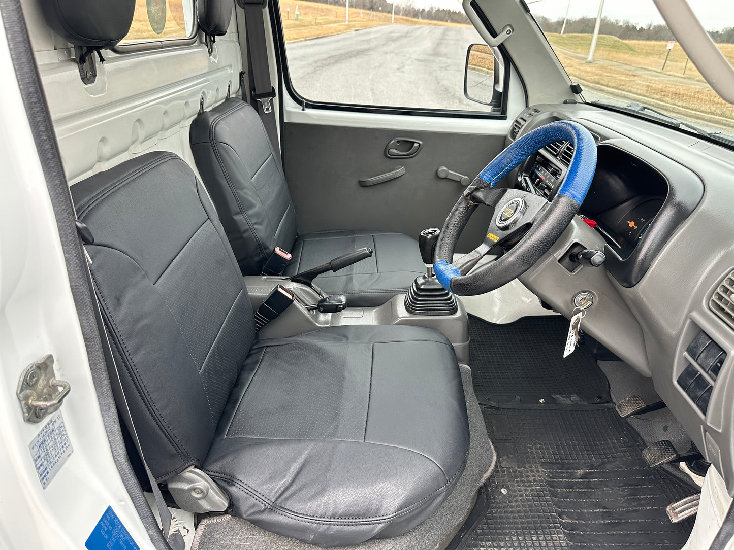 1999 SUZUKI CARRY -4WD -FUEL INJECTED -2 SPEED TRANSFER-CASE -A/C — LOT#754