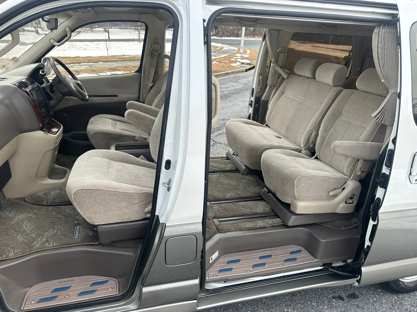 1999 TOYOTA GRAND HIACE LIMITED EXCELLENT EDITION 4WD - V6 GASOLINE — LOT#715