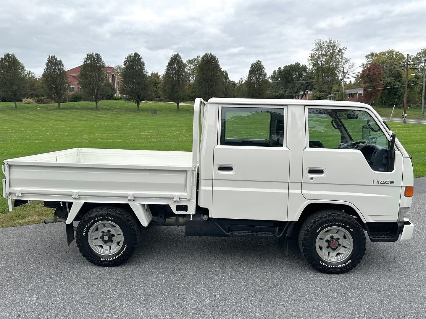 1996 TOYOTA HIACE LY161