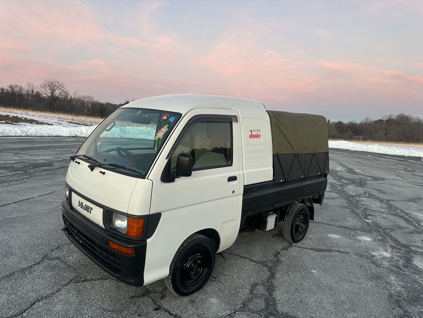 1997 DAIHATSU HIJET SUPER JUMBO 4WD - A/C - EXTENDED CAB WITH HIGH ROOF — LOT#692