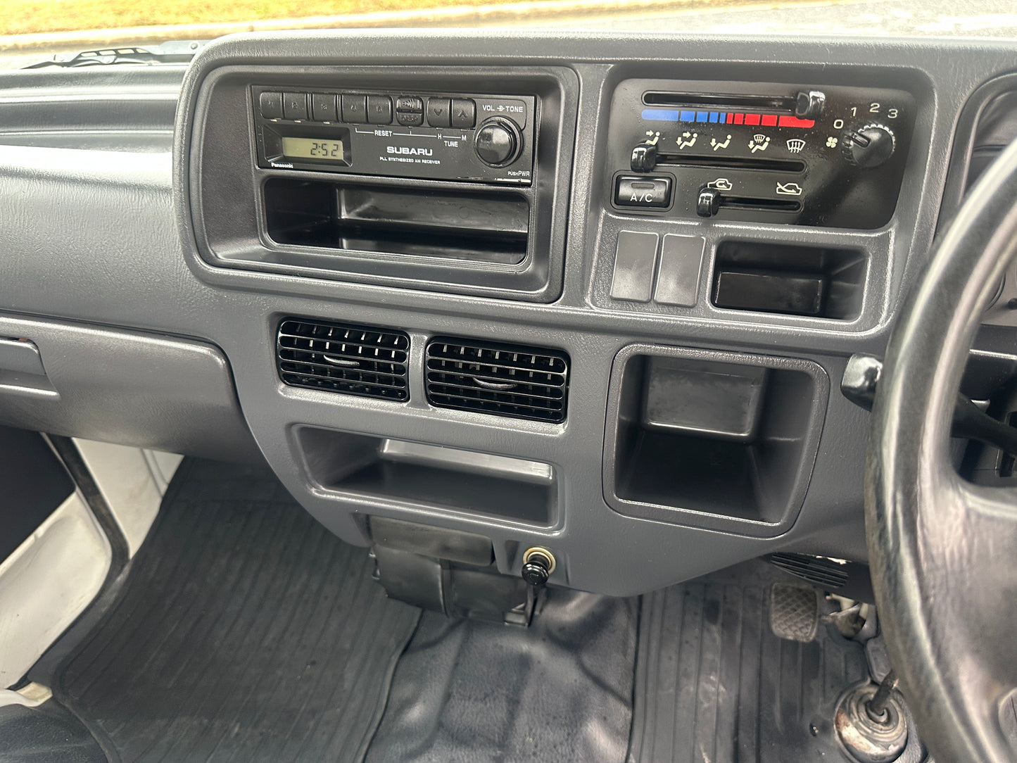 1999 SUBARU SAMBAR 4WD - FUEL INJECTED - A/C - ONLY 29K MILES — LOT#681