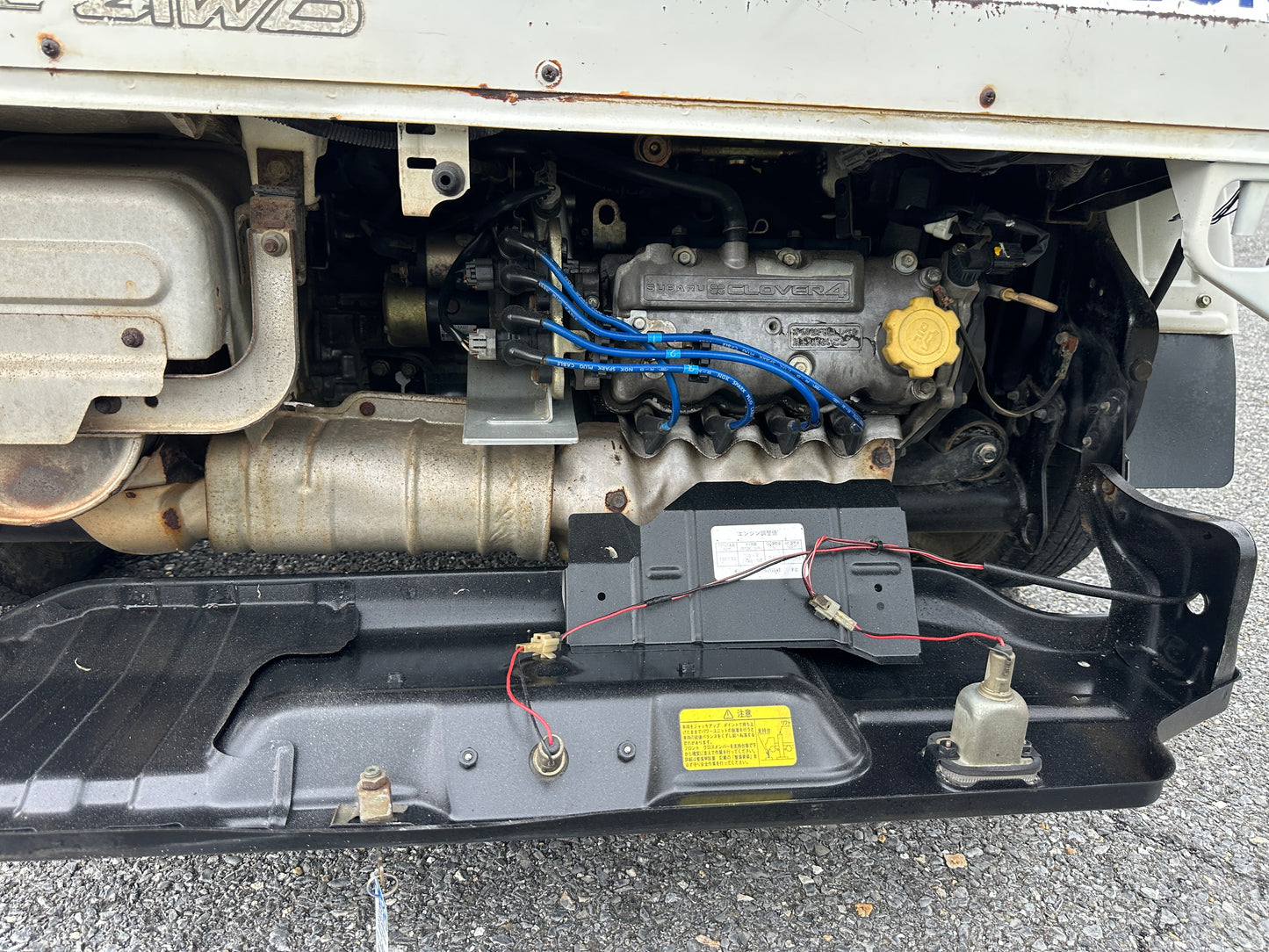 2000 SUBARU SAMBAR LORRY FUEL TANKER 4WD - A/C - FUEL INJECTION - AIRBAG - POWER STEERING — LOT#845