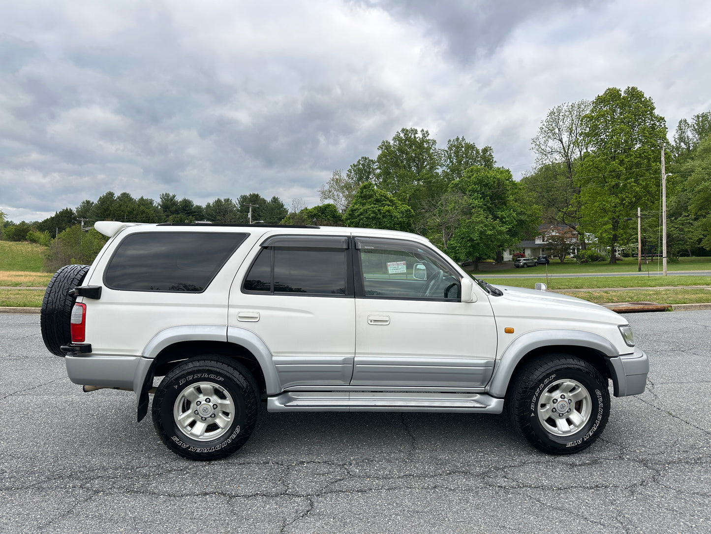 1999 TOYOTA HILUX SURF SSR-X 4WD - 5 SPEED MANUAL - 4 Cylinder Gasoline - 99k Miles — LOT#888