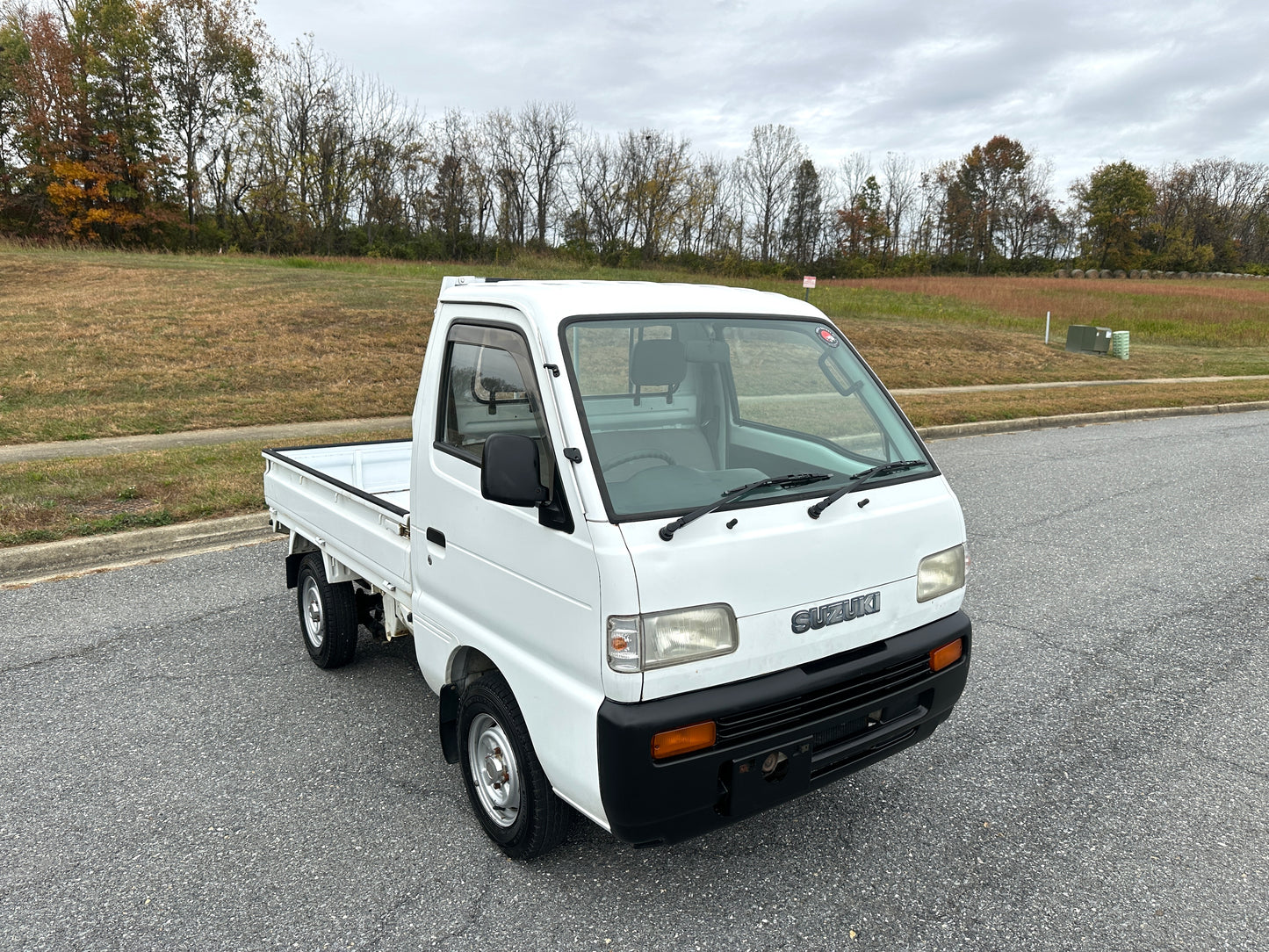 1993 SUZUKI CARRY - 4WD - AXLE LOCK — LOT#666