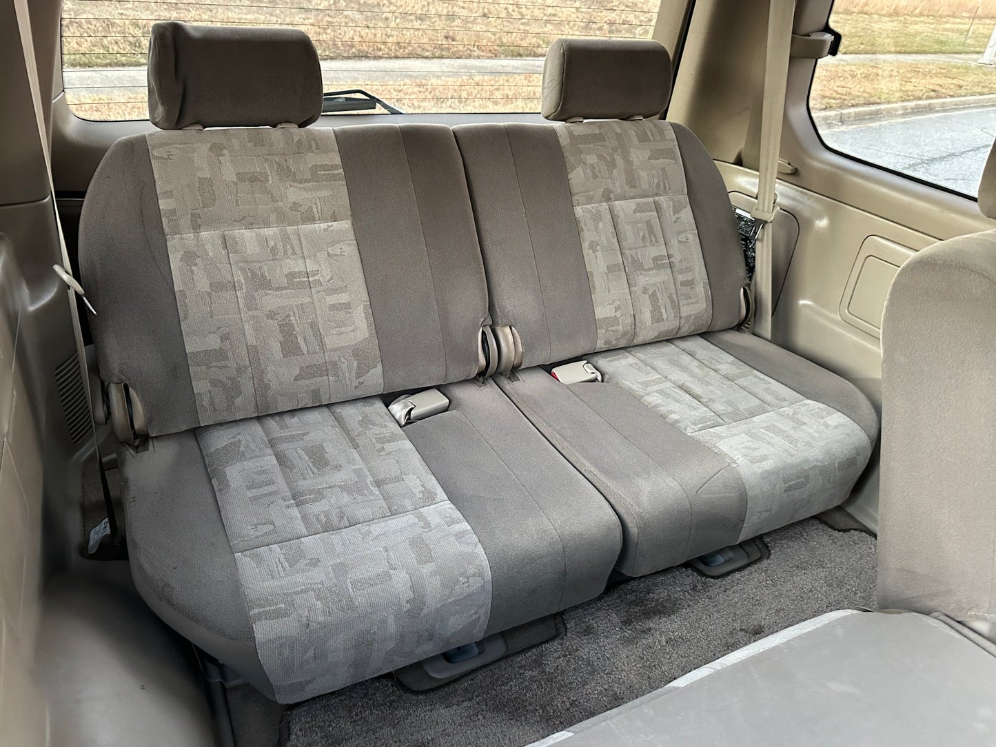 2000 TOYOTA LAND CRUISER VX LIMITED 4WD - “V8” GASOLINE - 82,661 MILES — LOT#724