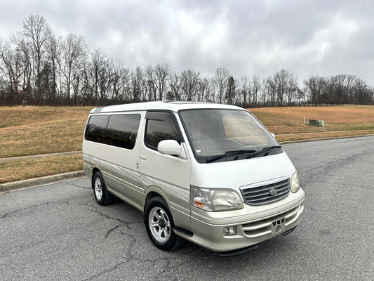 1999 TOYOTA HIACE SUPER CUSTOM LIVING SALOON EX 4WD — INTERCOOLER TURBO DIESEL — LOT#719