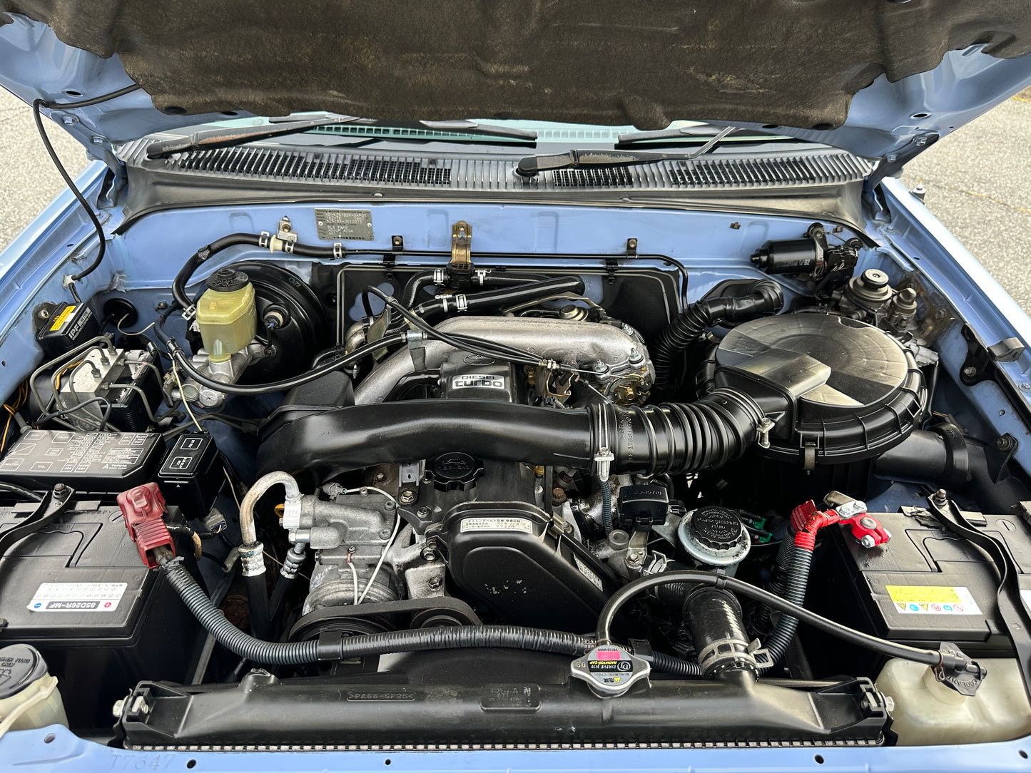 1996 TOYOTA HILUX SURF SSR-G 4WD - TURBO DIESEL — LOT#606