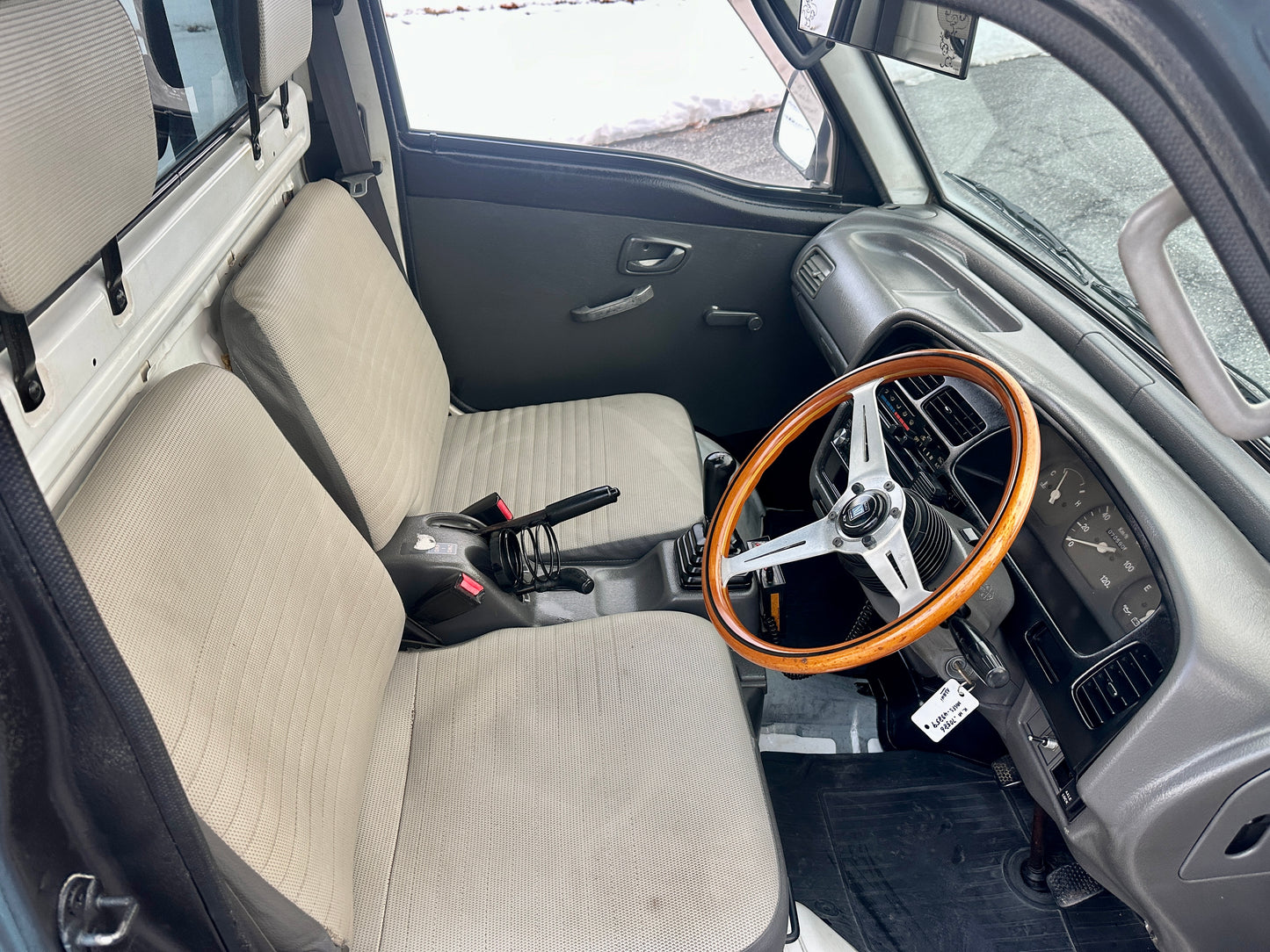 1998 SUZUKI CARRY CUSTOM DUMP 4WD - A/C — LOT#745