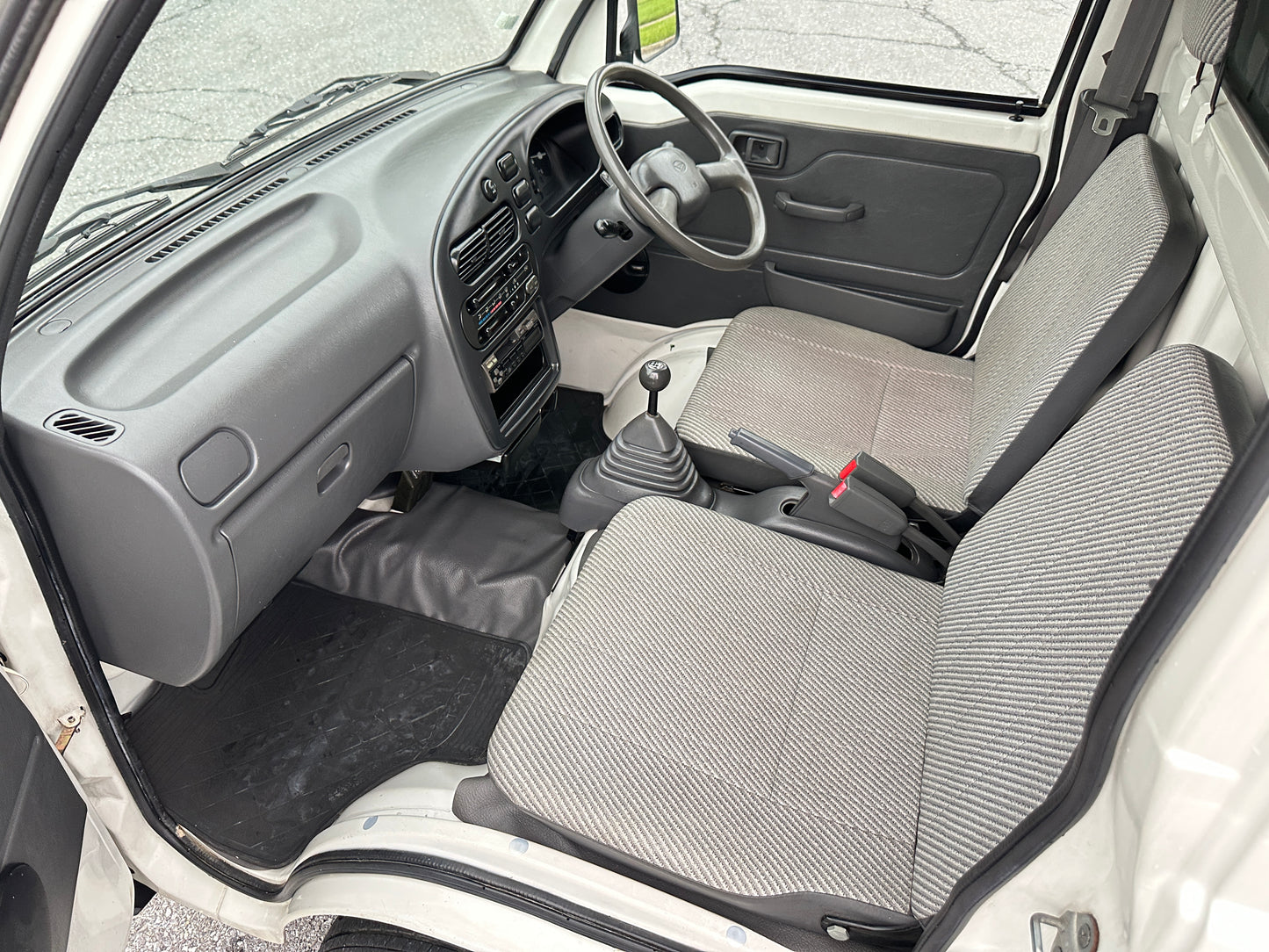 1998 DAIHATSU HIJET CARGO 4WD - A/C