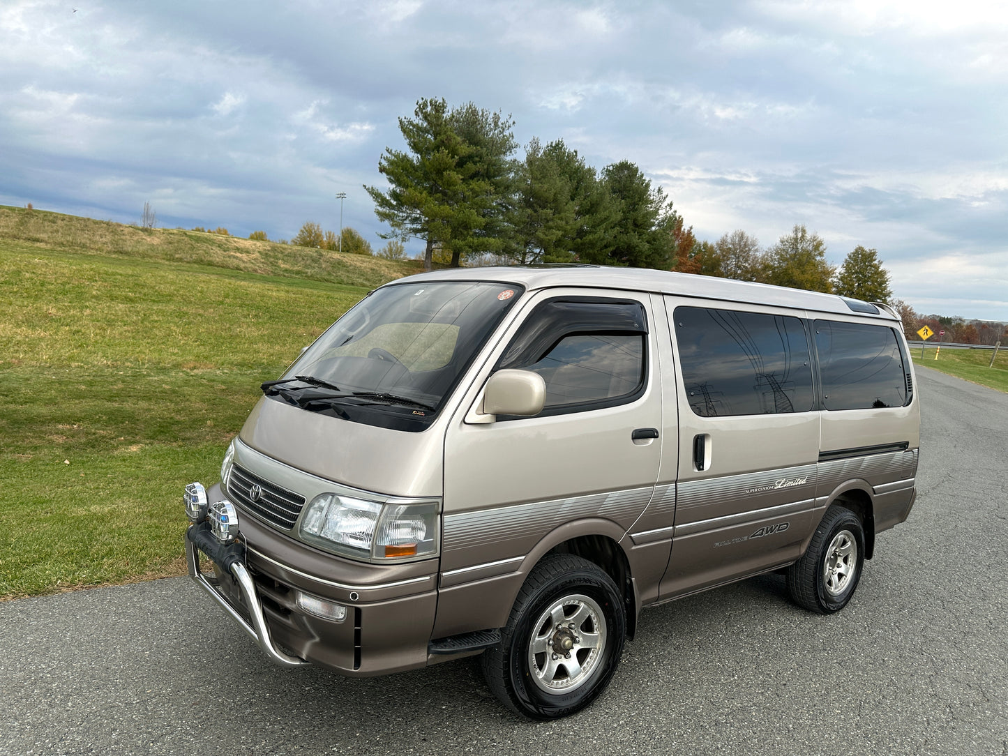 1996 TOYOTA HIACE SUPER CUSTOM LIMITED KZH106