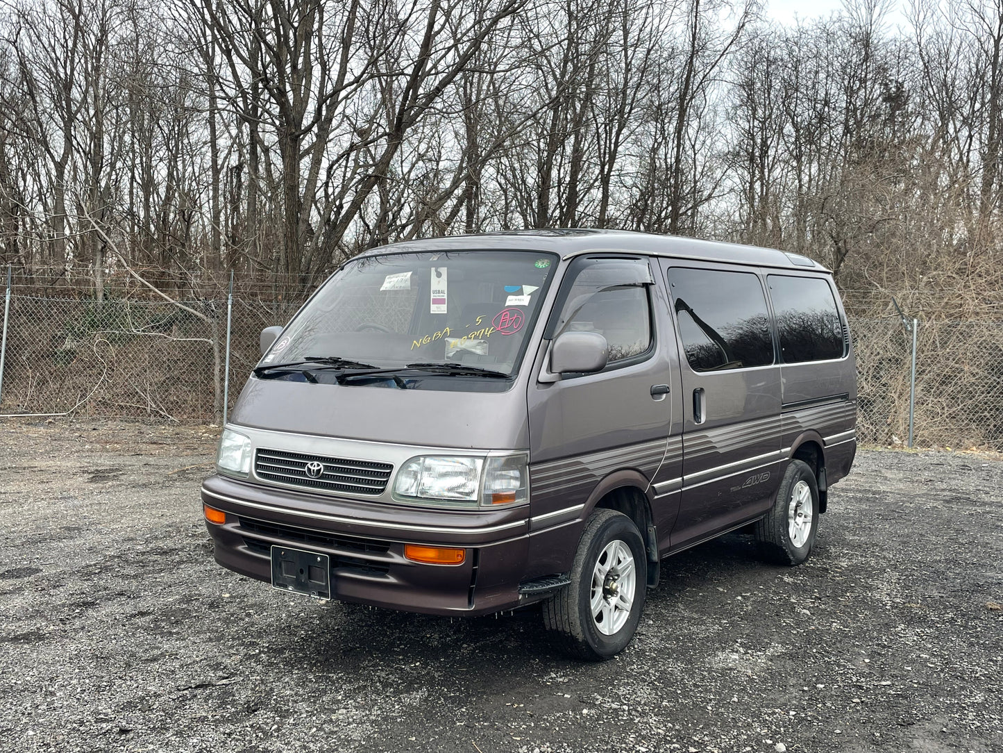 1994 TOYOTA HIACE SUPER CUSTOM LIVING SALOON EX KZH106