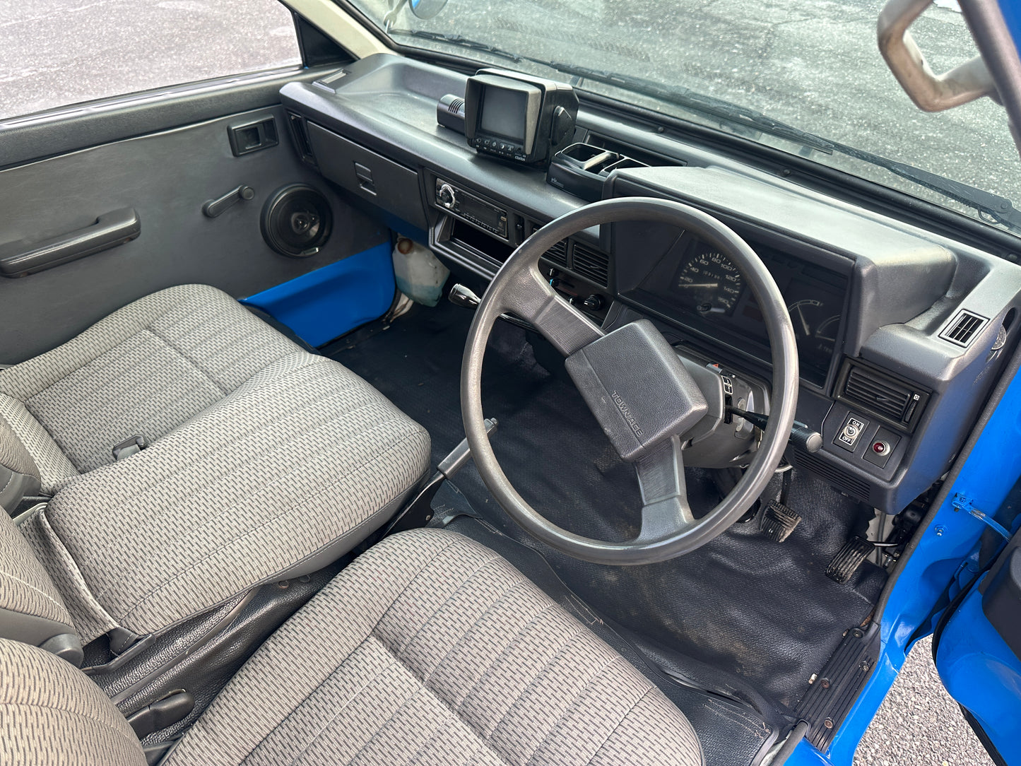 1991 TOYOTA TOWNACE AICHI BUCKET TRUCK - DIESEL — LOT#784