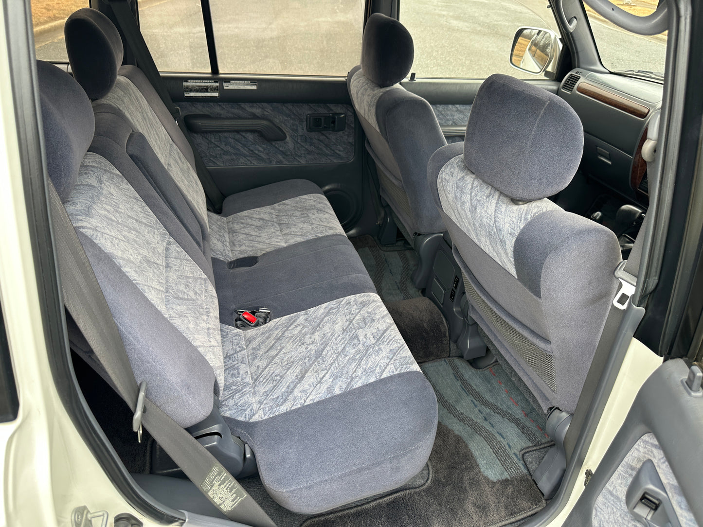 1999 Toyota Land Cruiser Prado TX Limited 4WD - 4 Cylinder Gasoline — LOT#686