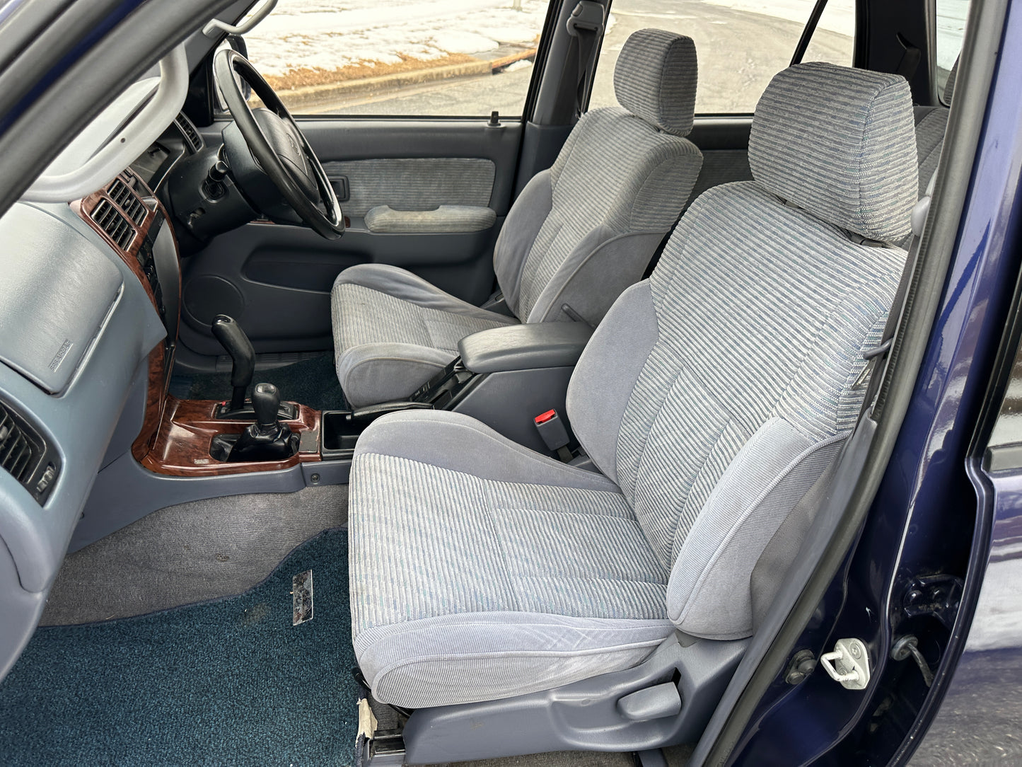 1997 TOYOTA HILUX SURF SSR-X - TURBO DIESEL- 4WD — LOT#543