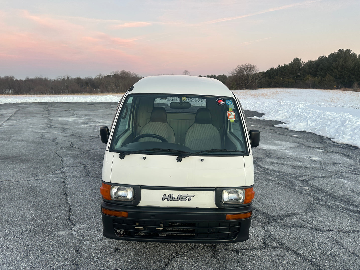 1997 DAIHATSU HIJET SUPER JUMBO 4WD - A/C - EXTENDED CAB WITH HIGH ROOF — LOT#692