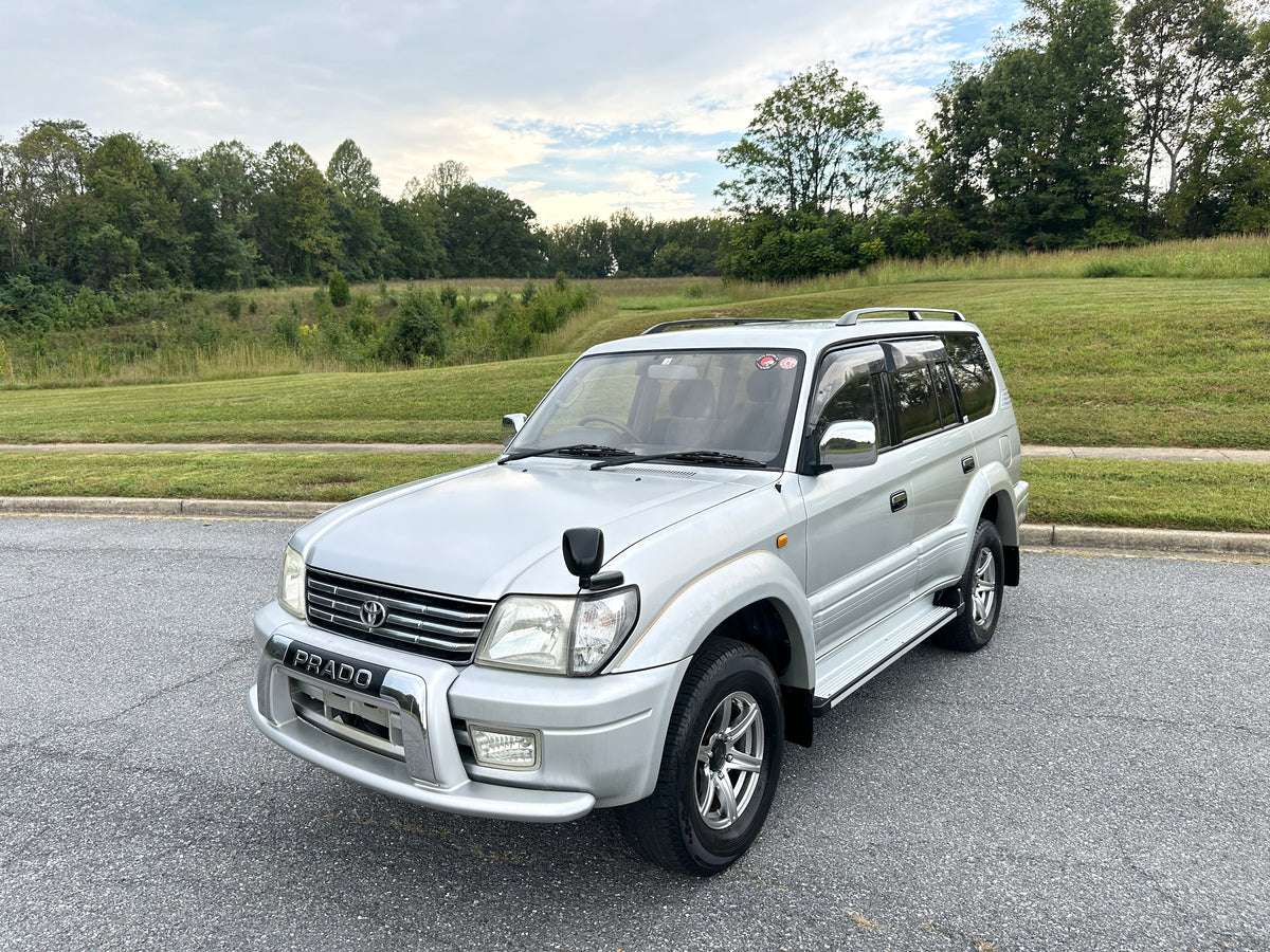 2000 Toyota Land Cruiser Prado TX Limited 4WD - 4 Cylinder Gasoline — LOT#904