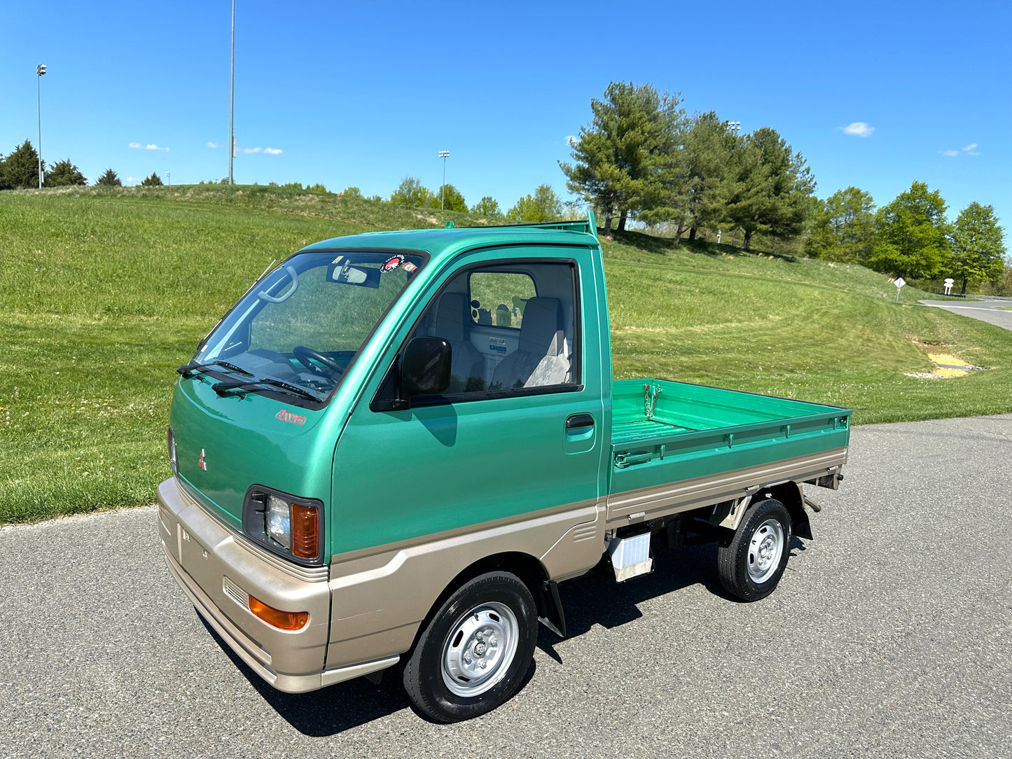 1994 MITSUBISHI MINICAB V-U42T