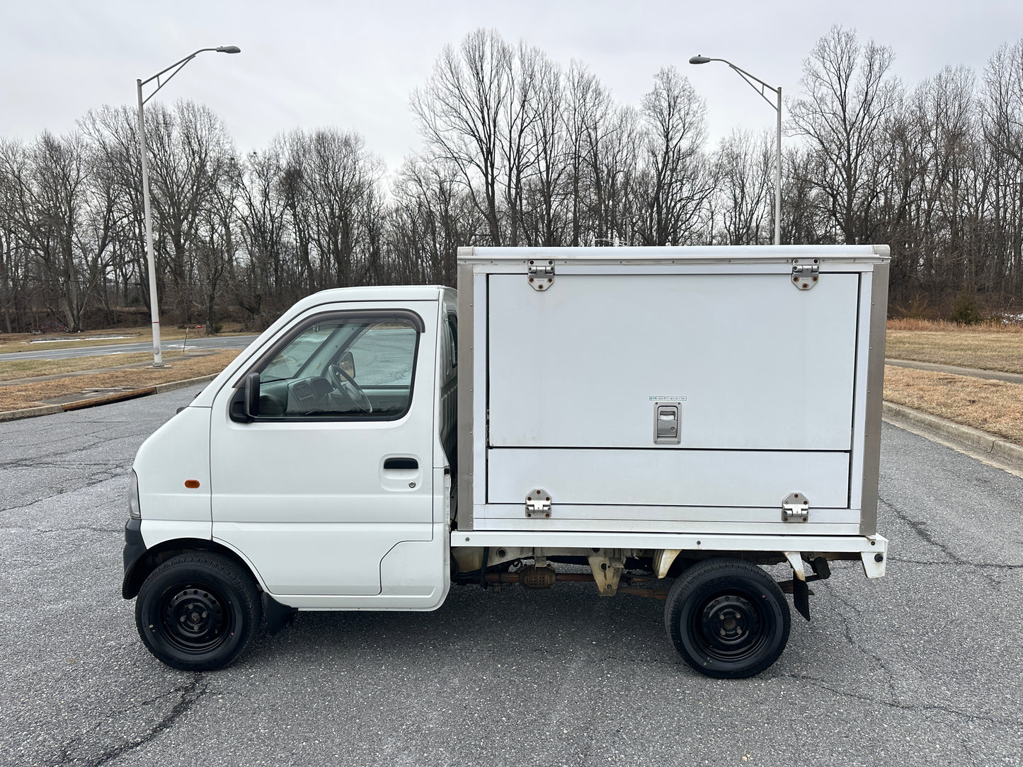 2000 SUZUKI CARRY REFRIGERATED FOOD TRUCK - 4WD — LOT#779
