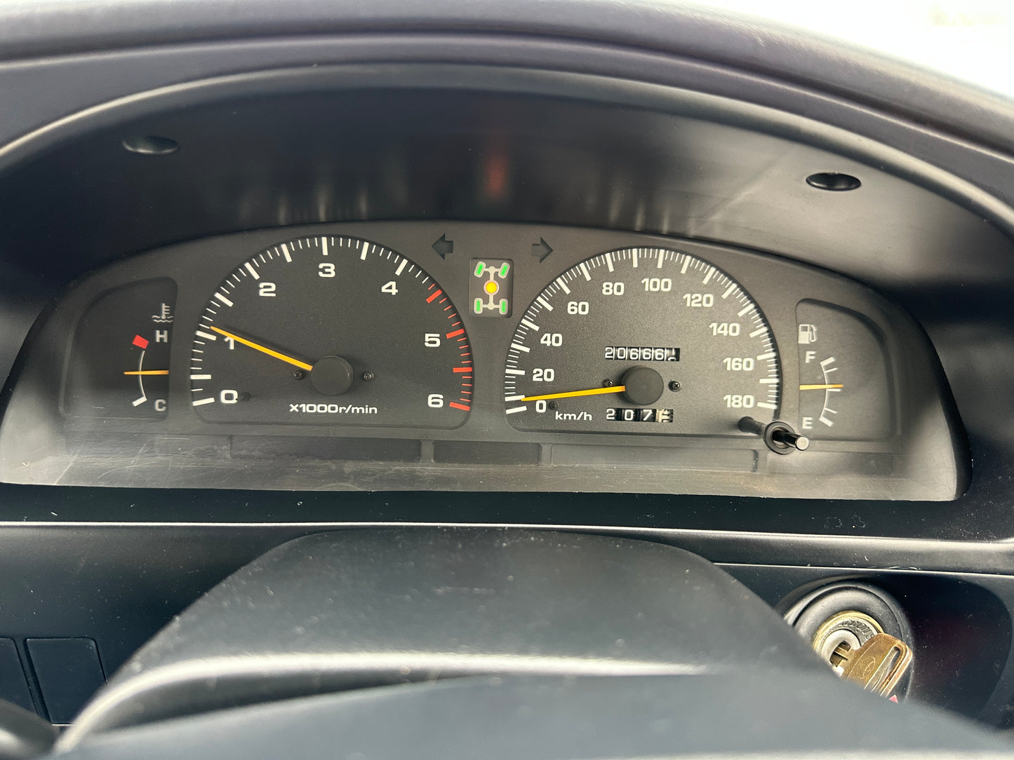 1997 TOYOTA HILUX SURF SSR-X - TURBO DIESEL- 4WD — LOT#543