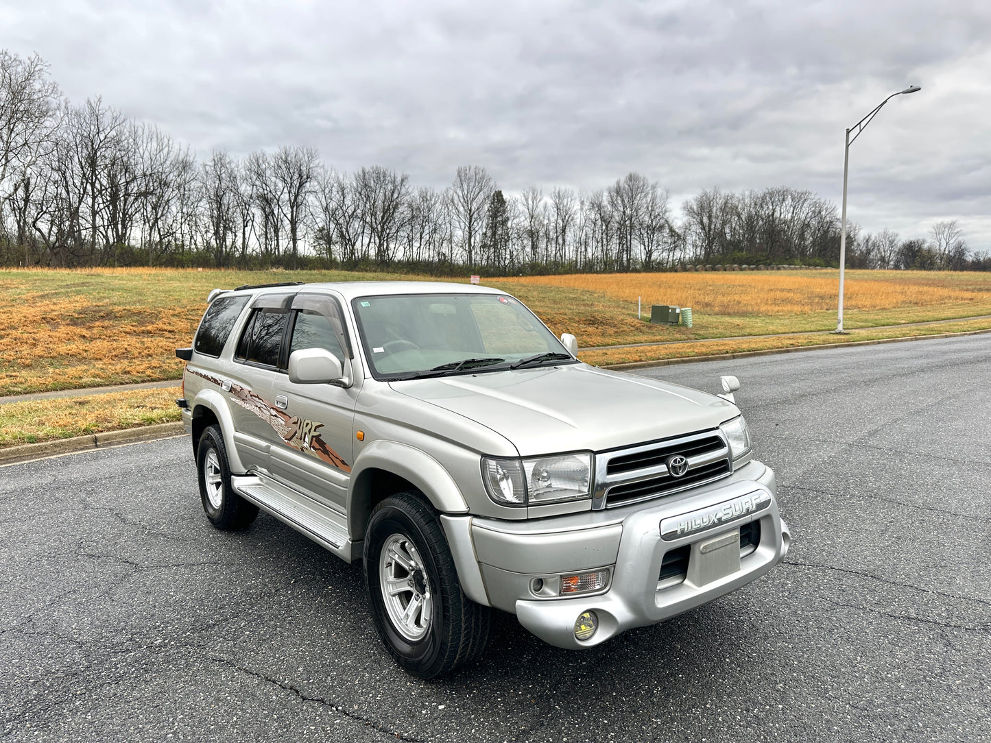 1998 TOYOTA HILUX SURF SSR-X 4WD - 4 Cylinder Gasoline — LOT#818