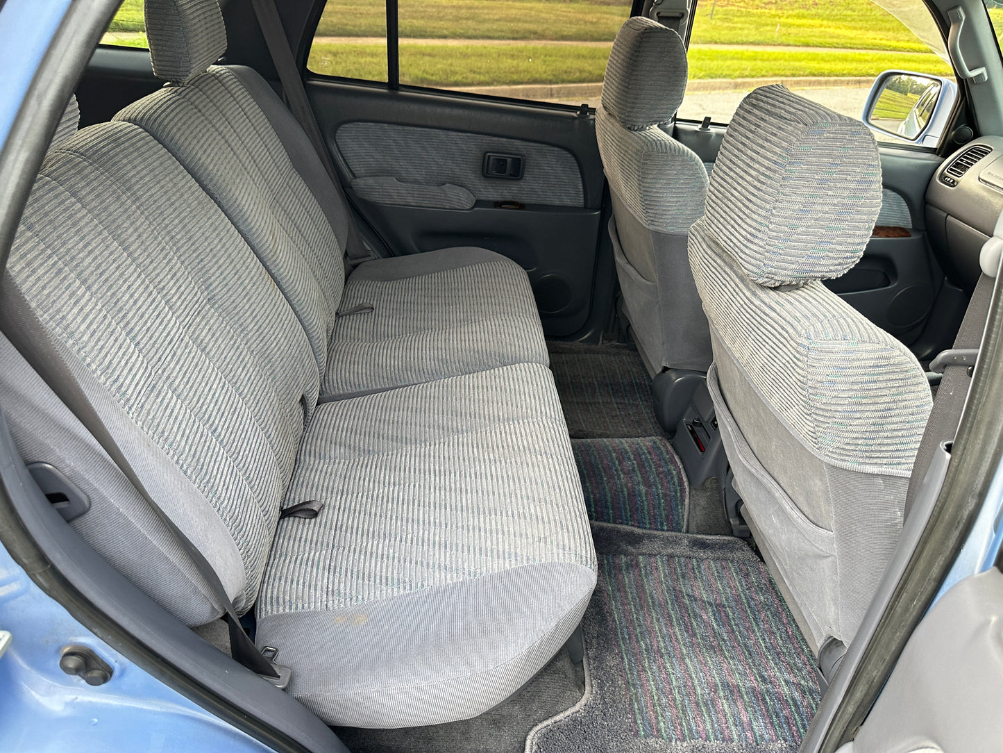 1996 TOYOTA HILUX SURF SSR-G 4WD - TURBO DIESEL — LOT#606