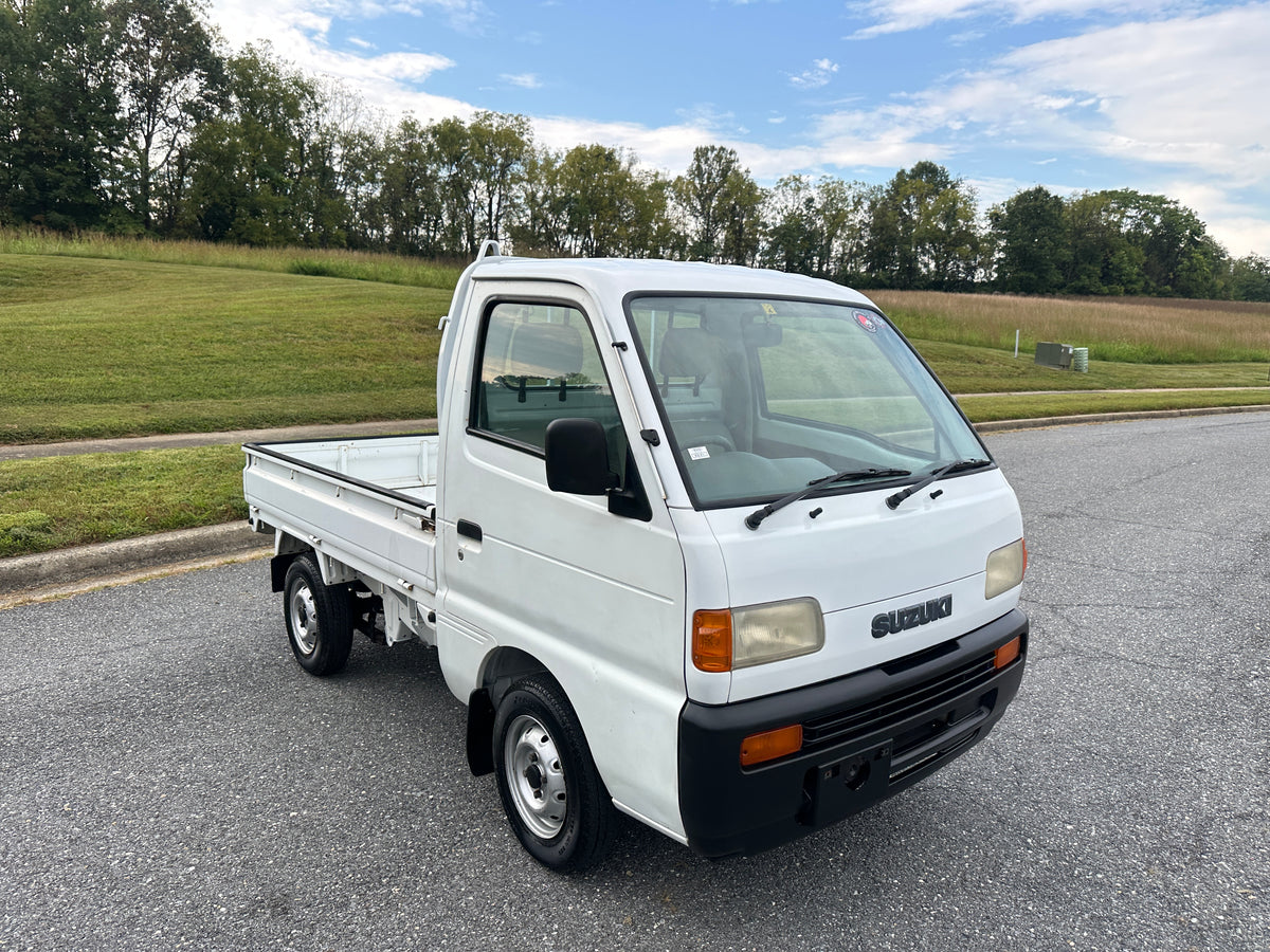 1998 SUZUKI CARRY 4WD - 5 SPEED - 38k MILES — LOT#809