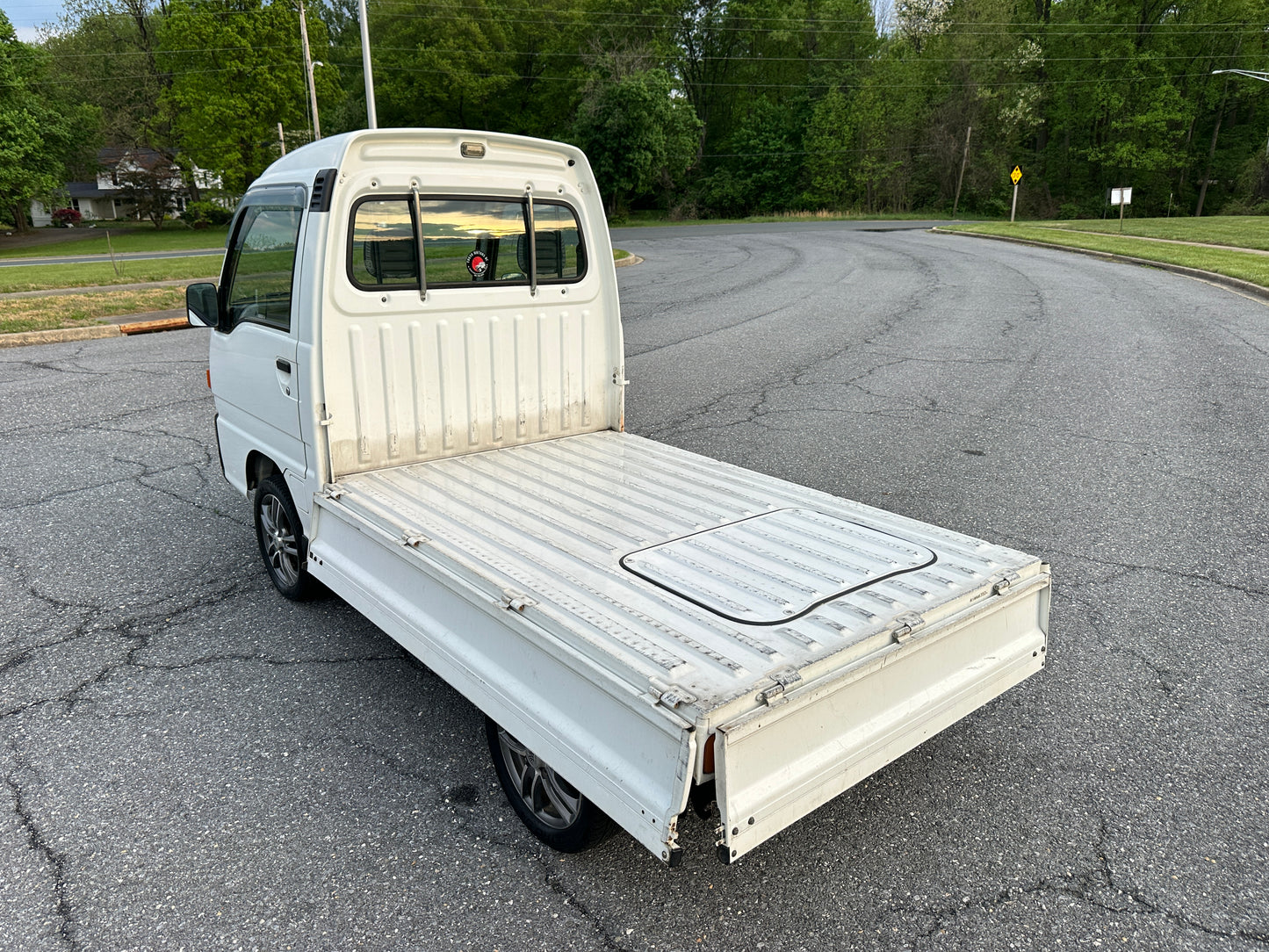 1998 SUBARU SAMBAR SUPER DELUXE - HIGH ROOF - 4WD - 5 SPEED - LOT#865