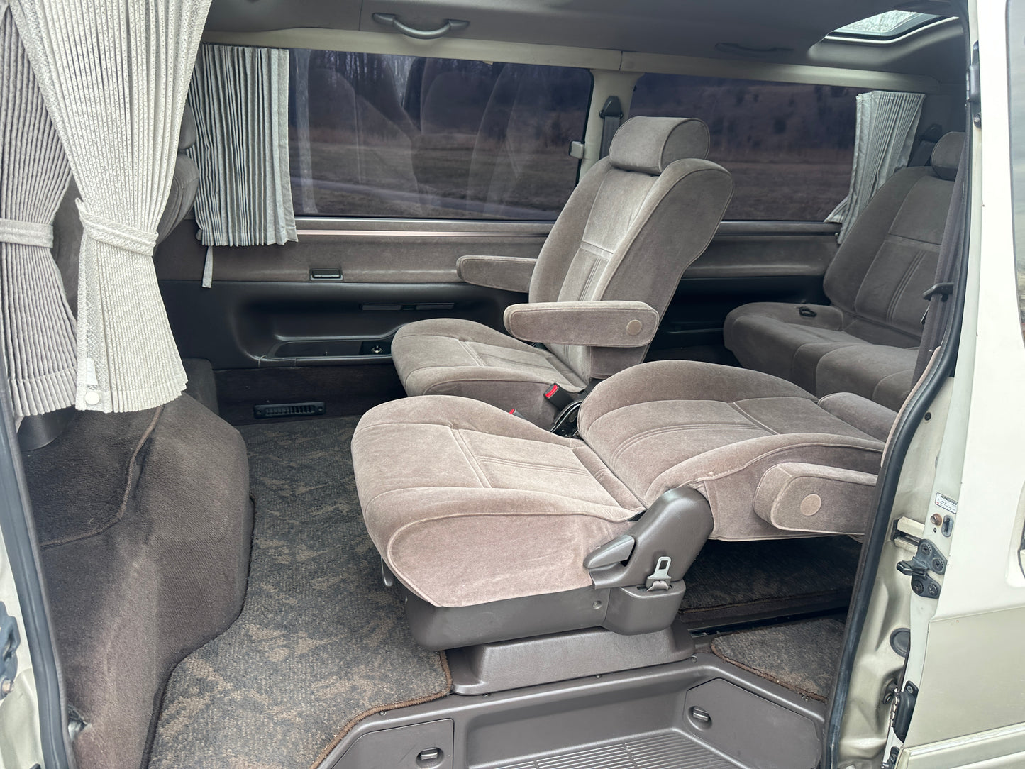 1999 TOYOTA HIACE SUPER CUSTOM LIMITED 4WD - INTERCOOLED TURBO DIESEL — LOT#687