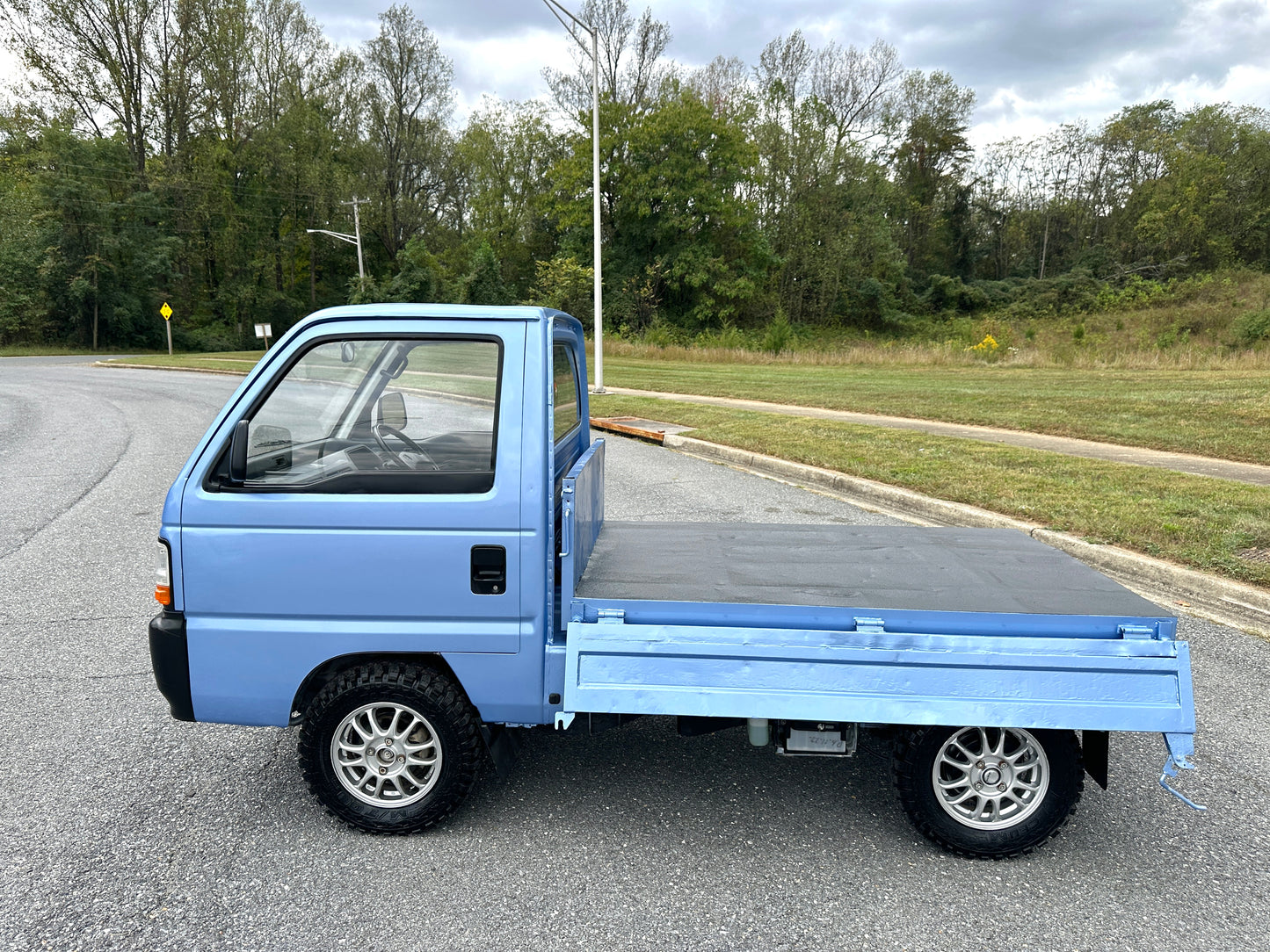 1994 HONDA ACTY DUMP 4WD - AIR CONDITIONING & CUSTOM PAINT — LOT#588