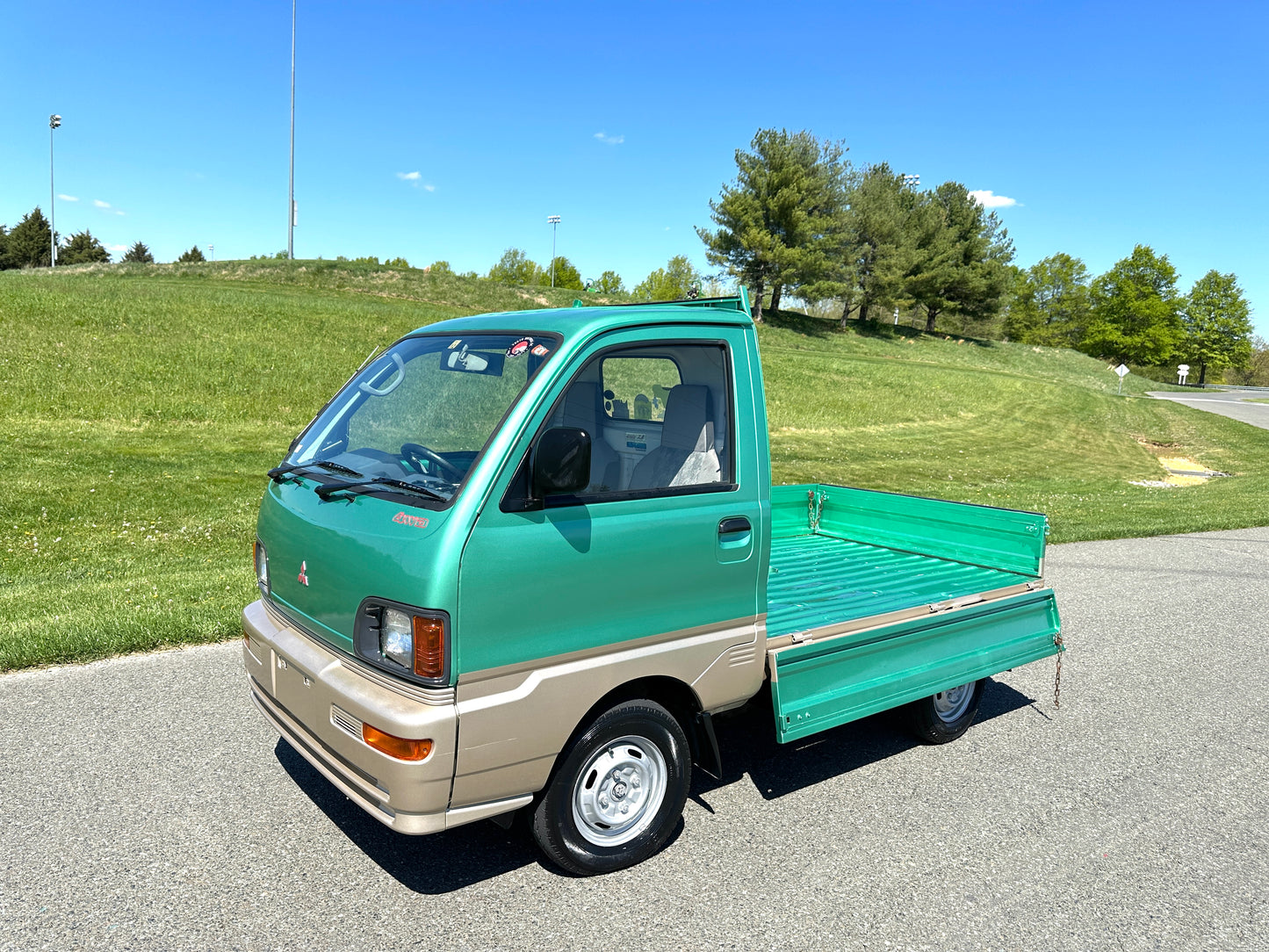 1994 MITSUBISHI MINICAB V-U42T