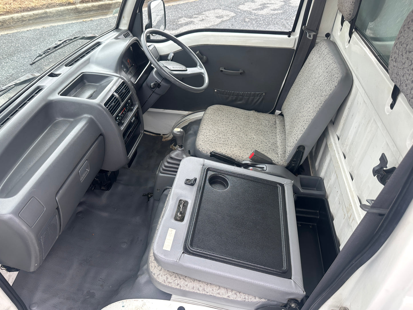 1999 SUBARU SAMBAR FREEZER TRUCK 4WD - 5 SPEED - A/C — LOT#782