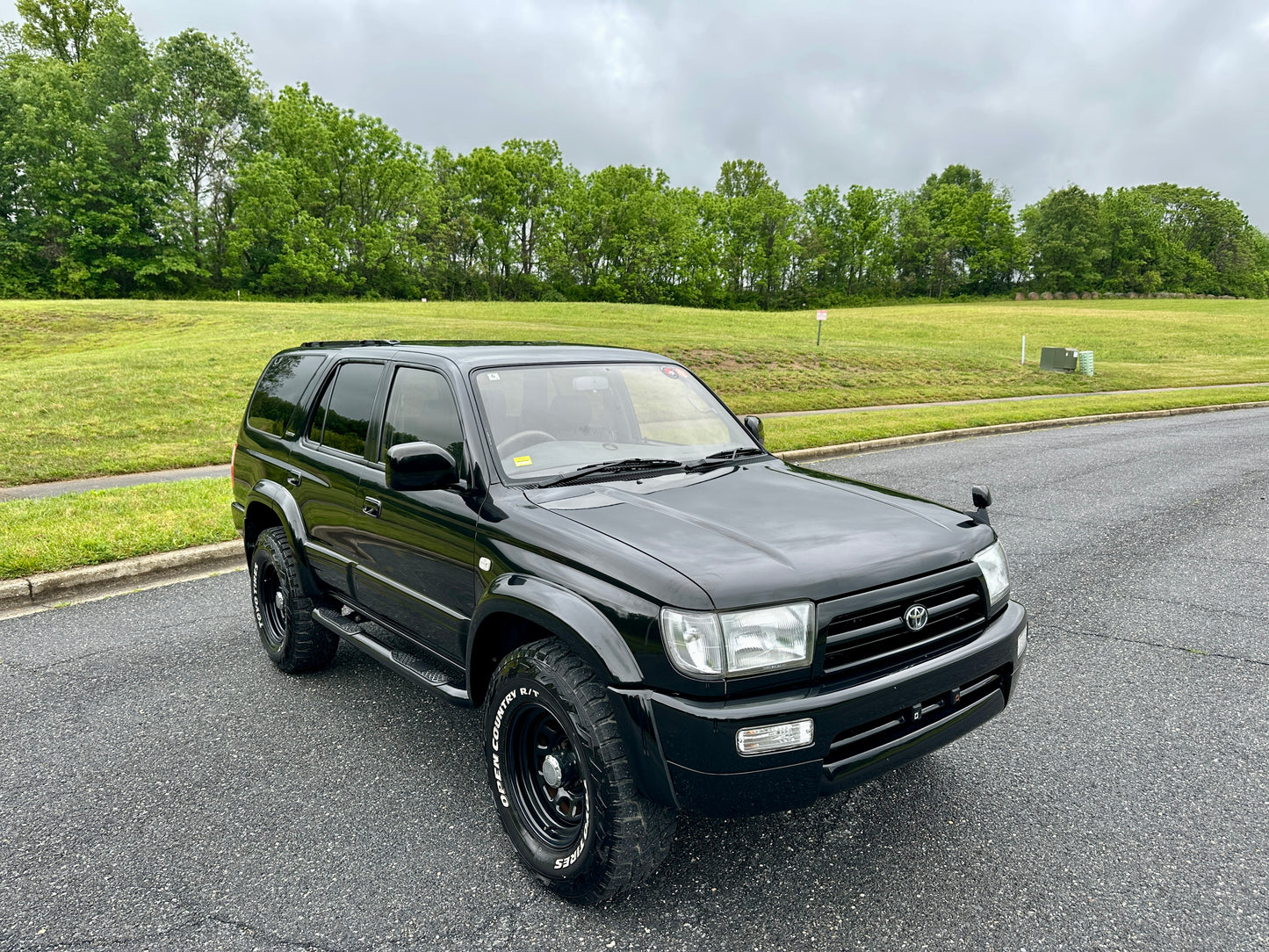 1998 TOYOTA HILUX SURF SSR-X LIMITED 4WD - 4 Cylinder Gasoline — LOT#902