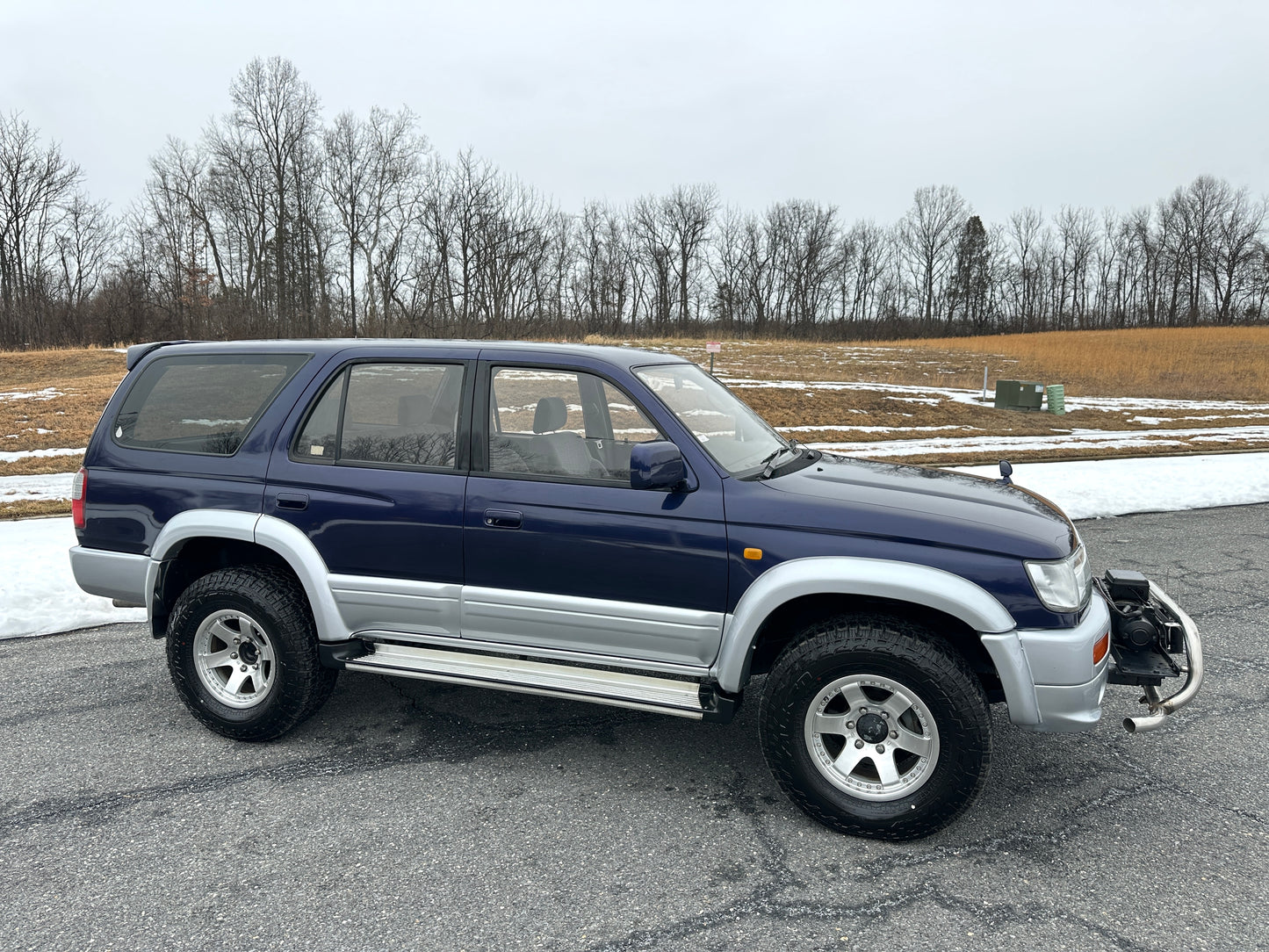1997 TOYOTA HILUX SURF SSR-X - TURBO DIESEL- 4WD — LOT#543